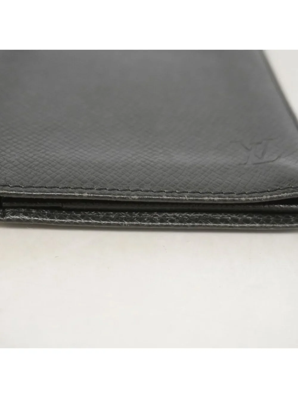 Louis Vuitton Long Bill Holder Taiga Card Case Credit Ardoise Wallet